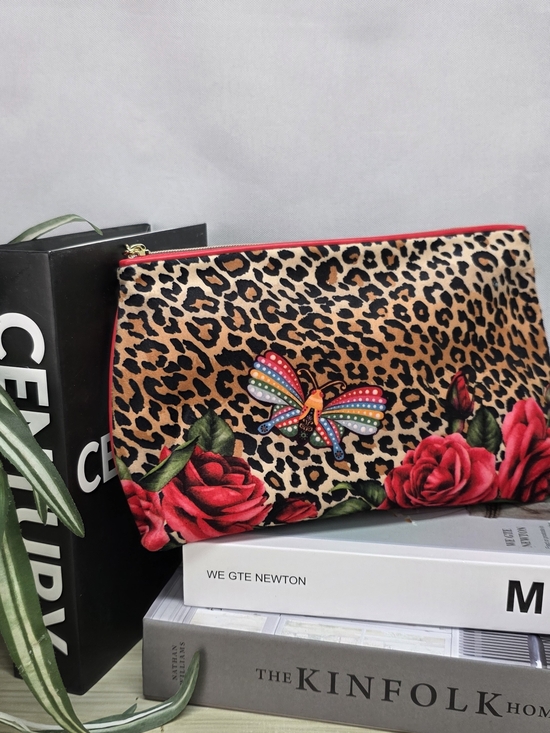 Estee Lauder Handbags - 3/$15 Estee Lauder Leopard Print Cosmetic Pouch